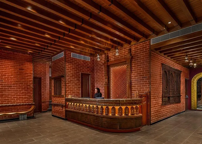 Varnabas Museum 5*