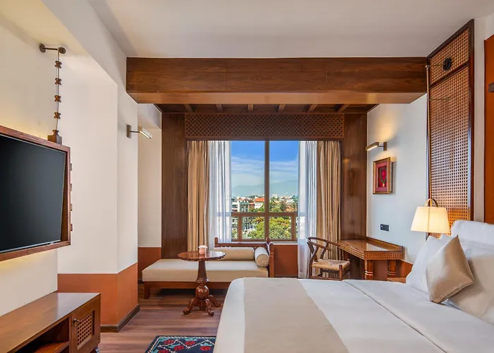 Hotel Varnabas Museum 5*