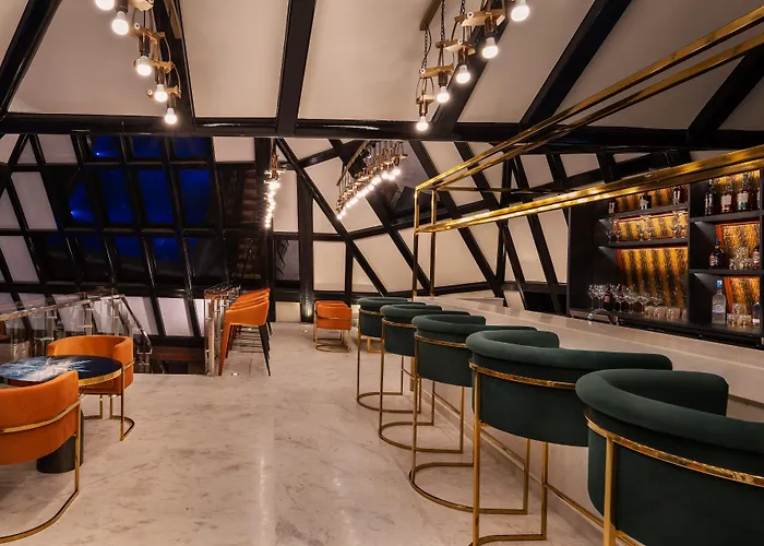 Varnabas Museum Hotel 5*